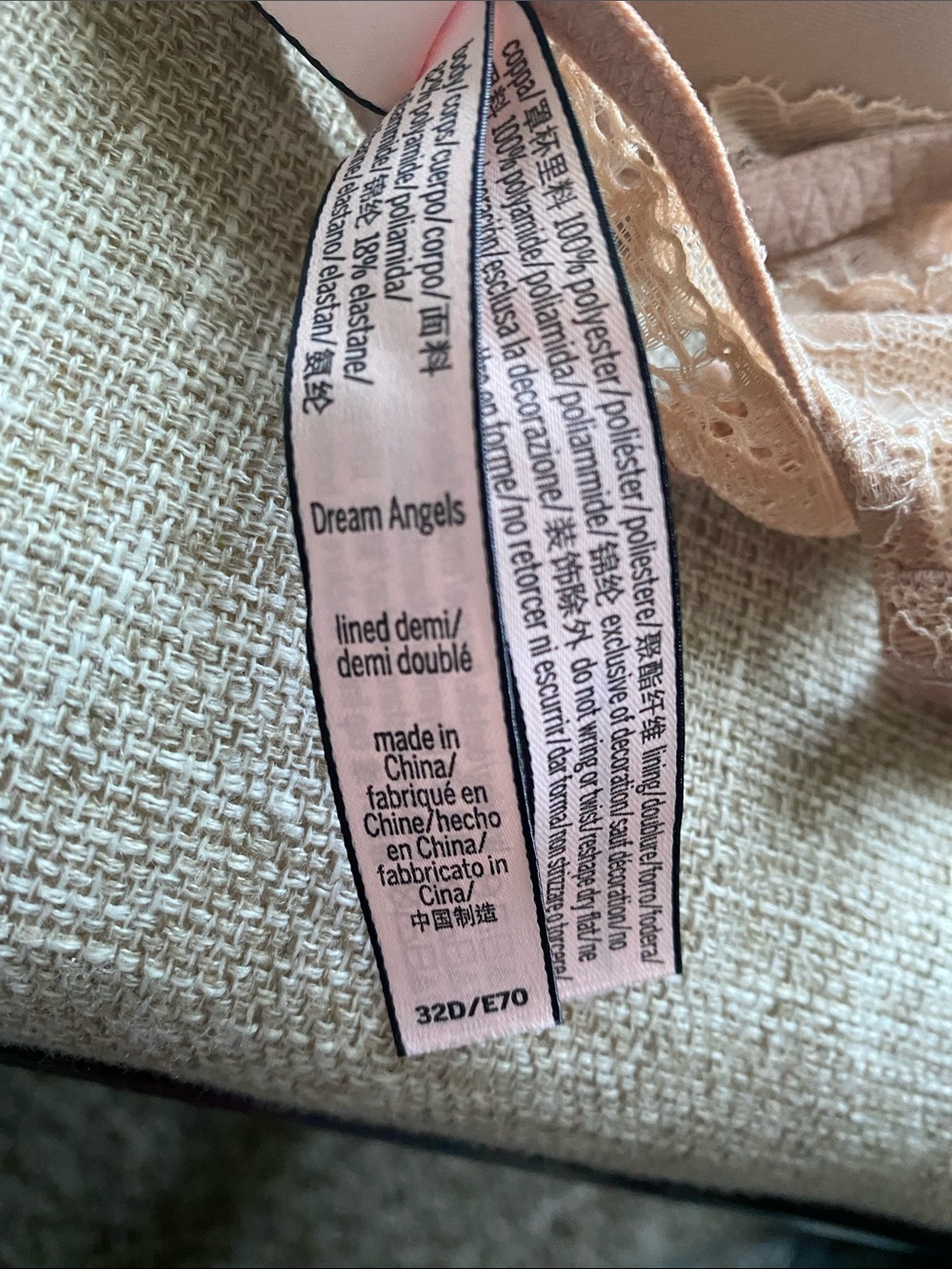 Victoria Secret Dream Angels Lined Demi Bra - Picture 4 of 6